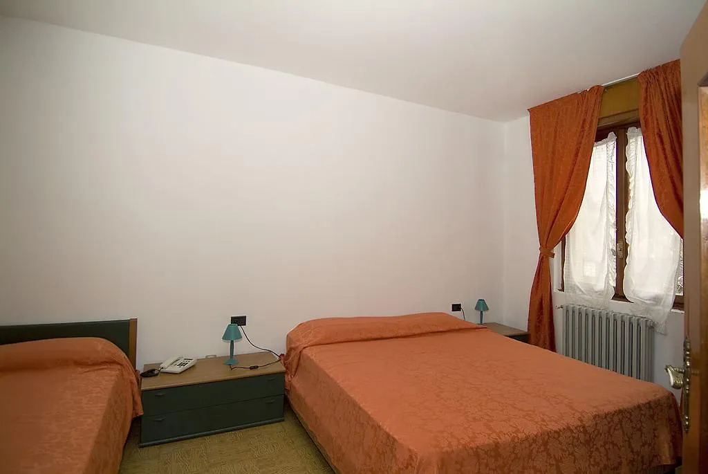 Kompleks wypoczynkowy Camping Hotel Au Lac De Como Sorico Włochy